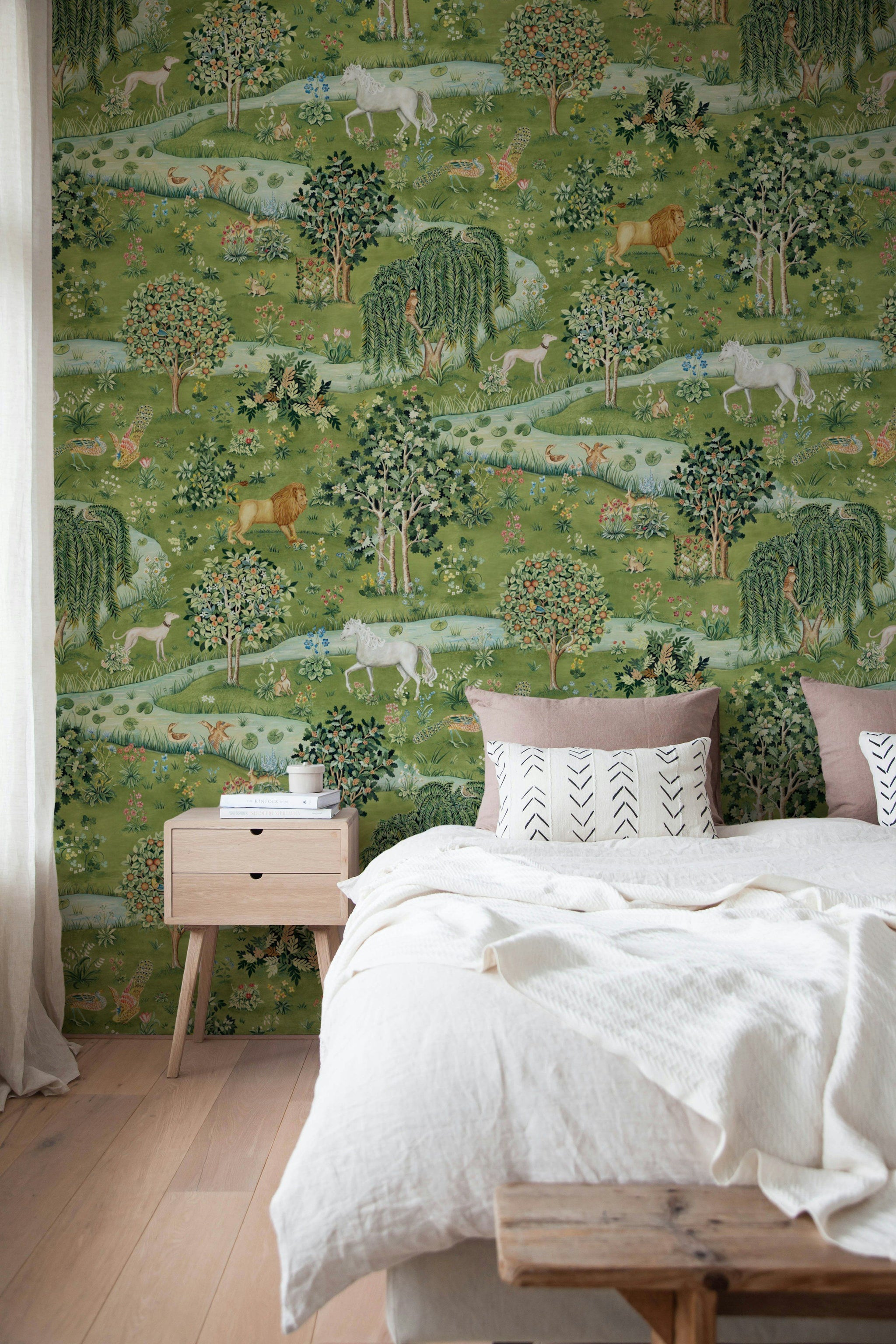 Forest Green Pastoral Wildlife Wallpaper