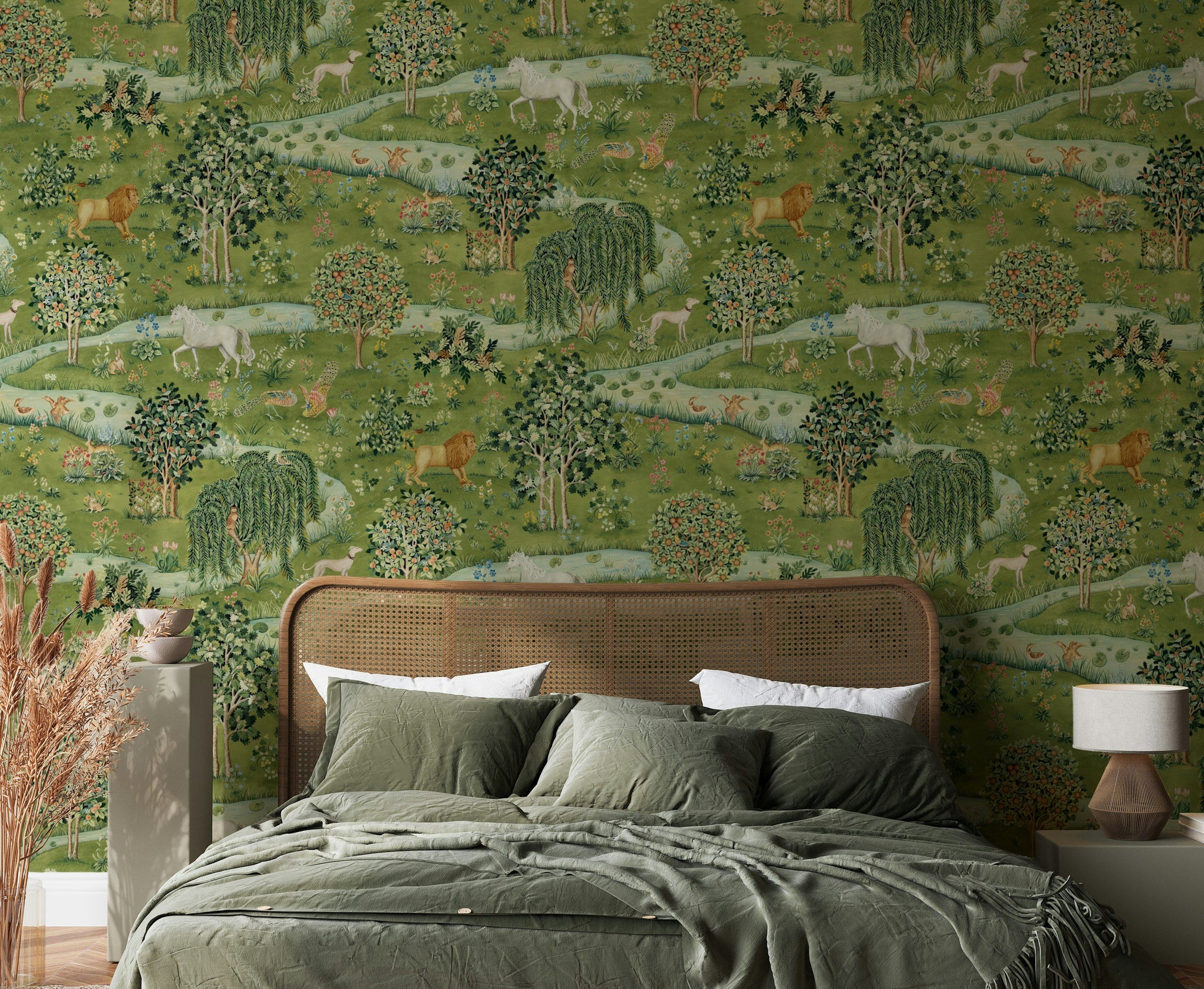 Forest Green Pastoral Wildlife Wallpaper