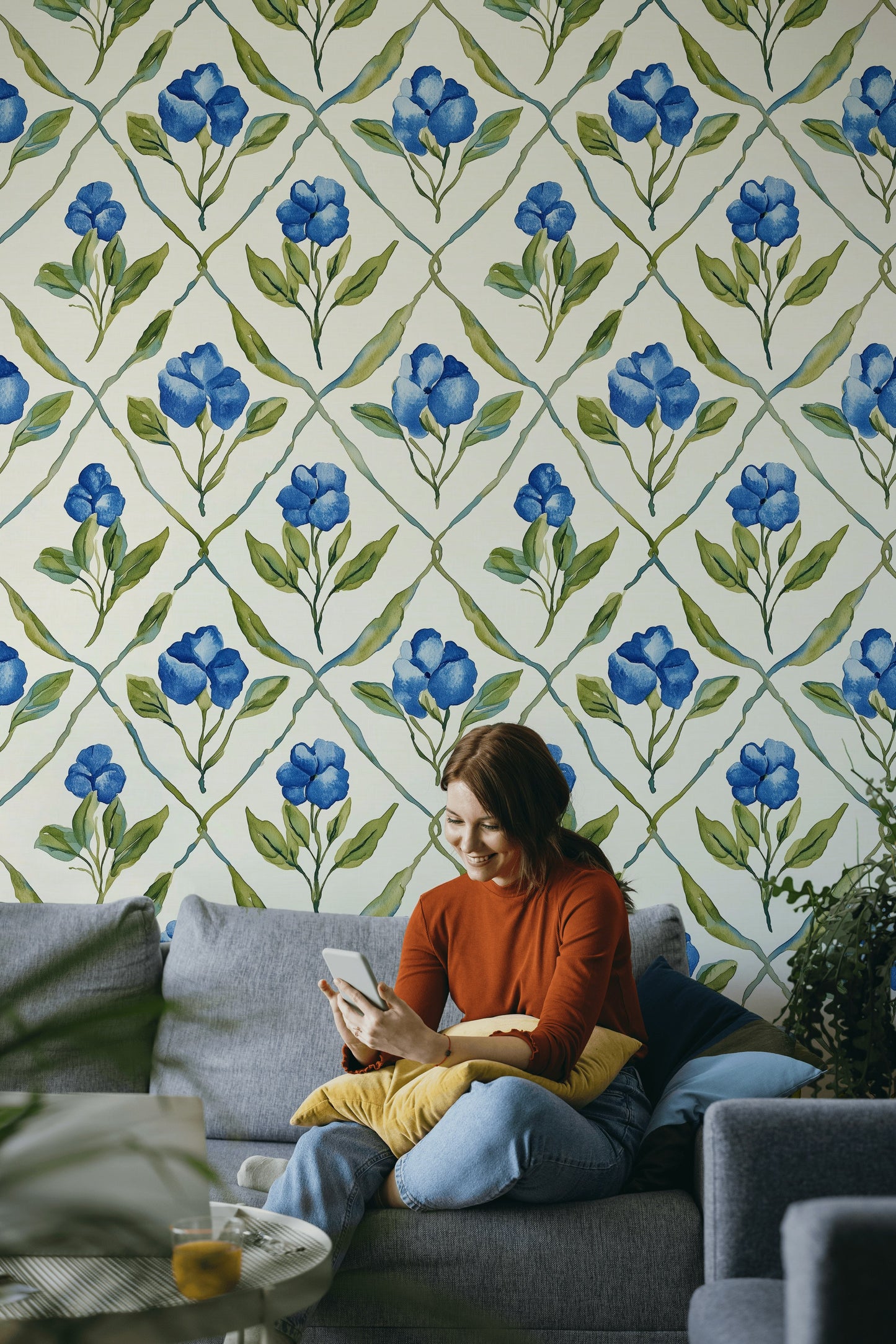 Blue Trellis Floral Wallpaper Vibrant Blooms Fresh Interiors
