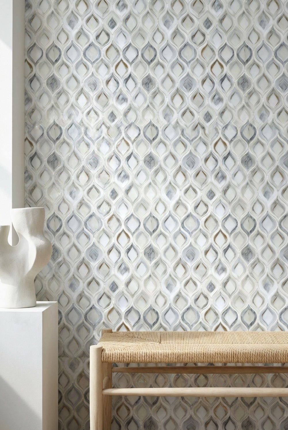 Cream and Gold Look Lattice Geometric Wallpaper