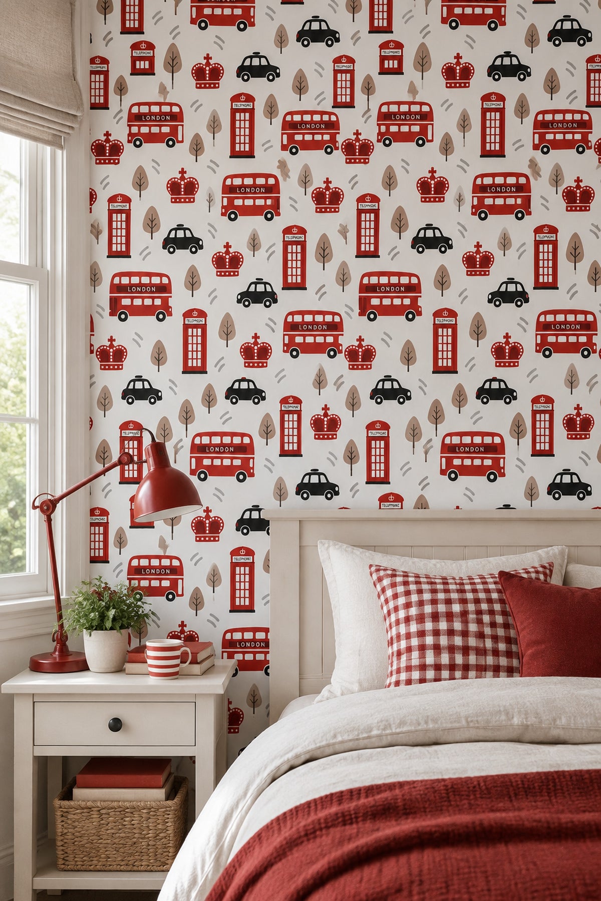 London Icons Wallpaper Red Buses And Phone Booth Pattern