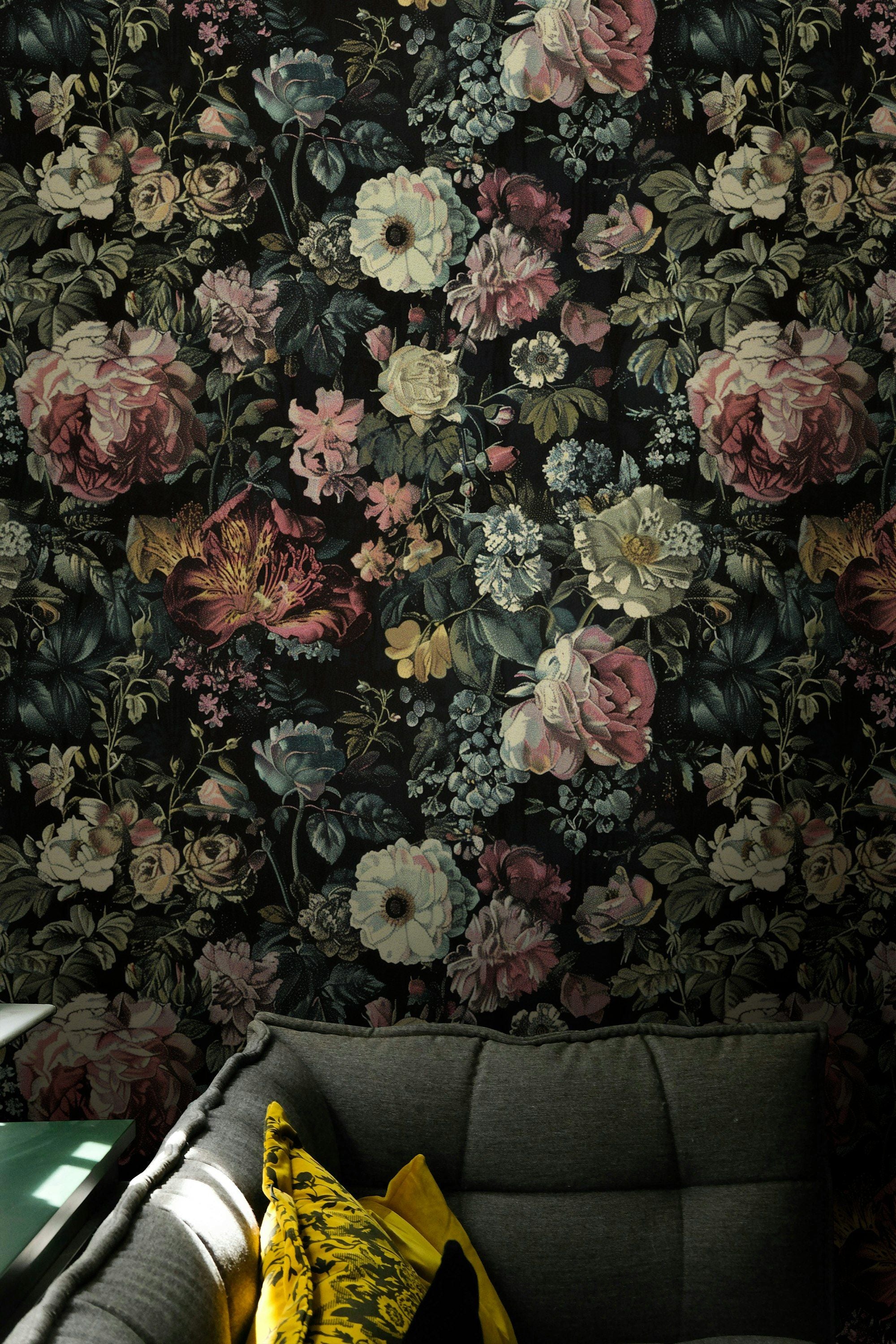 Vintage Dark Floral Bouquet Wallpaper