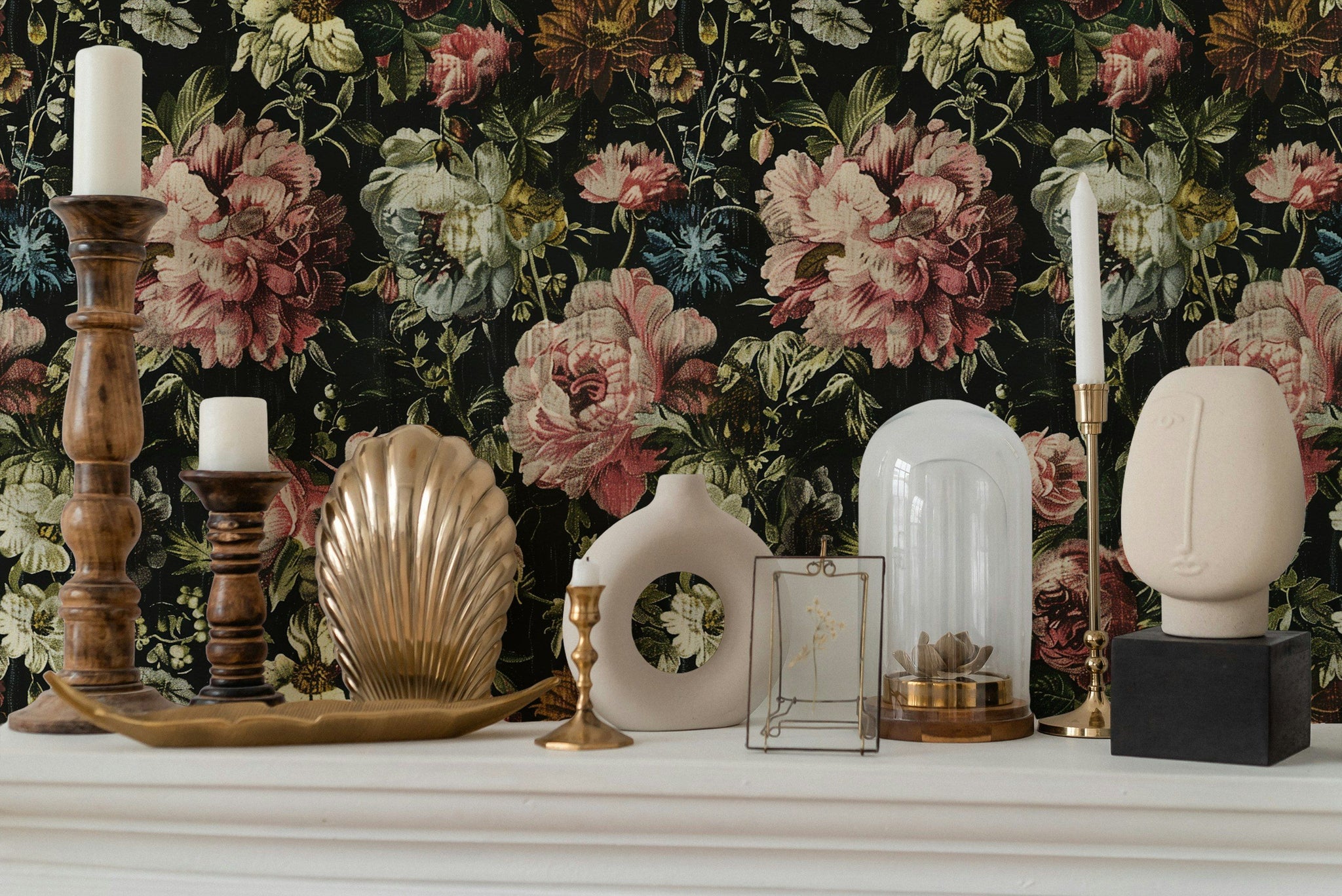 Dark Vintage Rose Floral Wallpaper