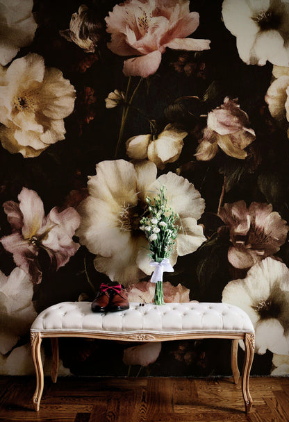 Vintage Dark Floral Bloom Wallpaper
