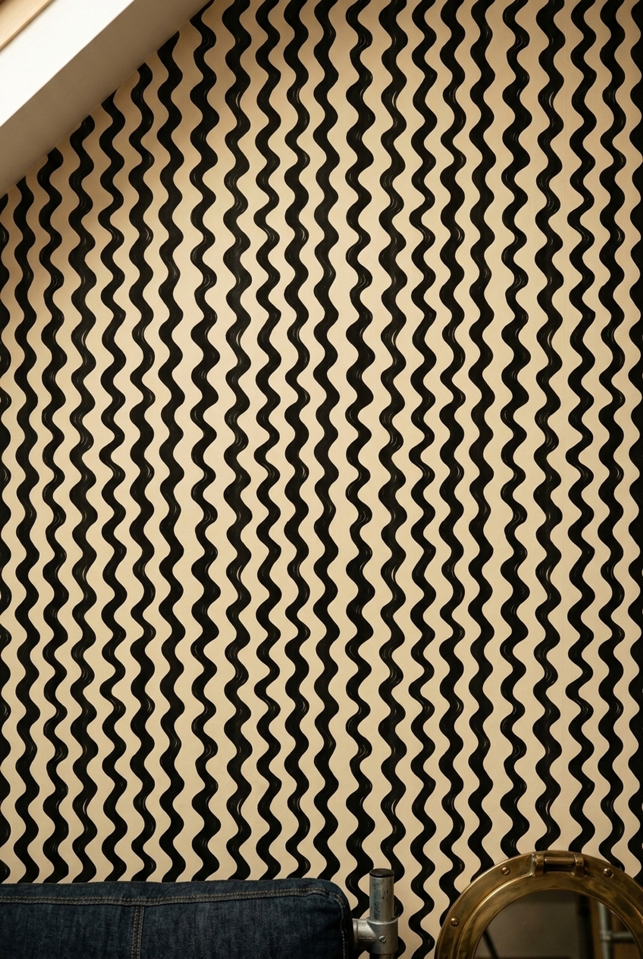 Wavy Stripes Wallpaper Abstract Optical Movement Removable Wall Decor