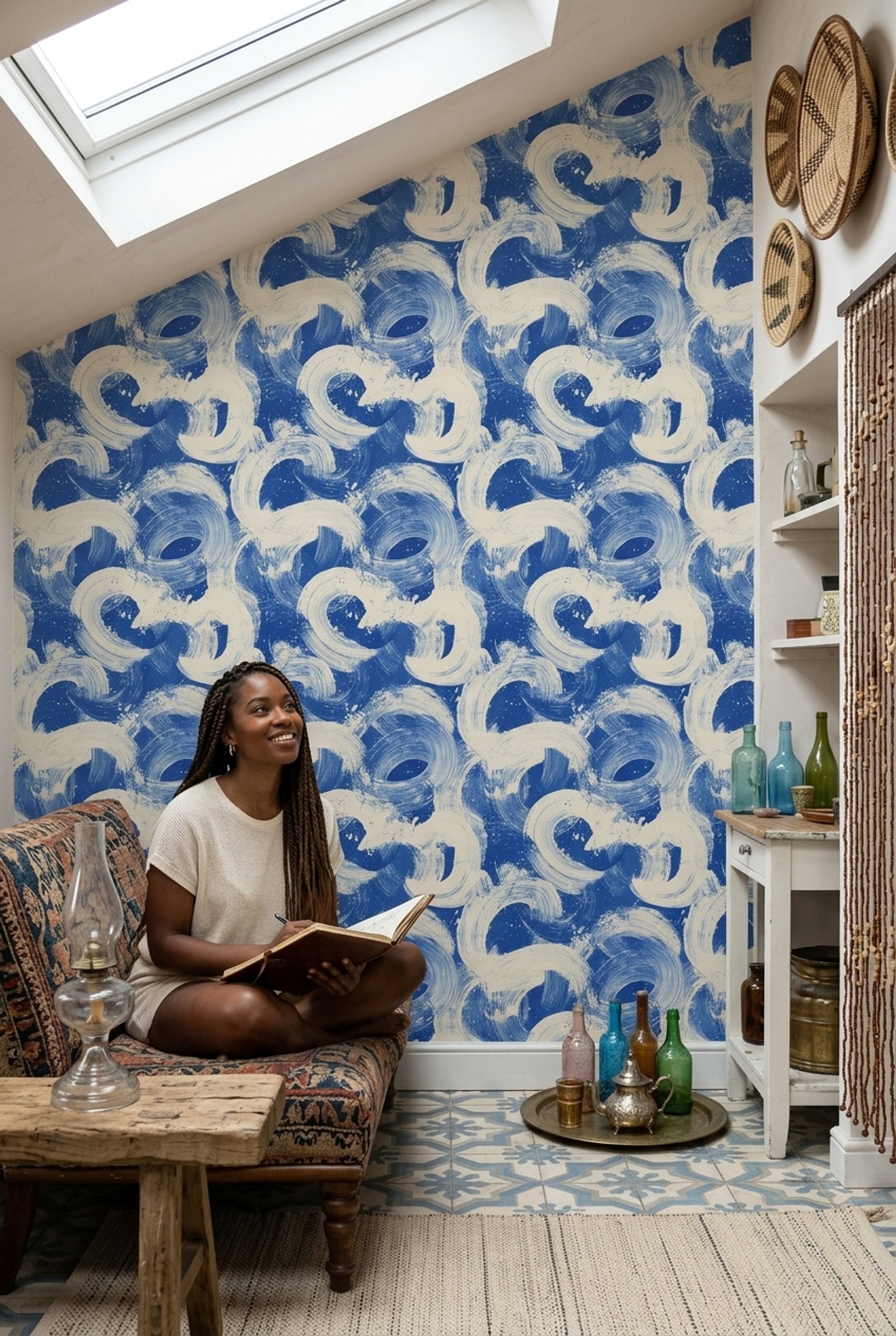 Abstract Wallpaper Blue And White Bold Brushstrokes Decorative Mural